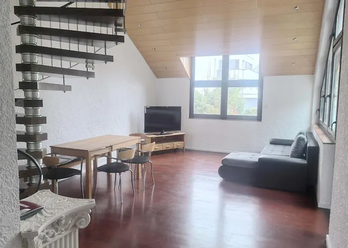 Schoene Maisonette Im 12-5 Uni Lägenhet *